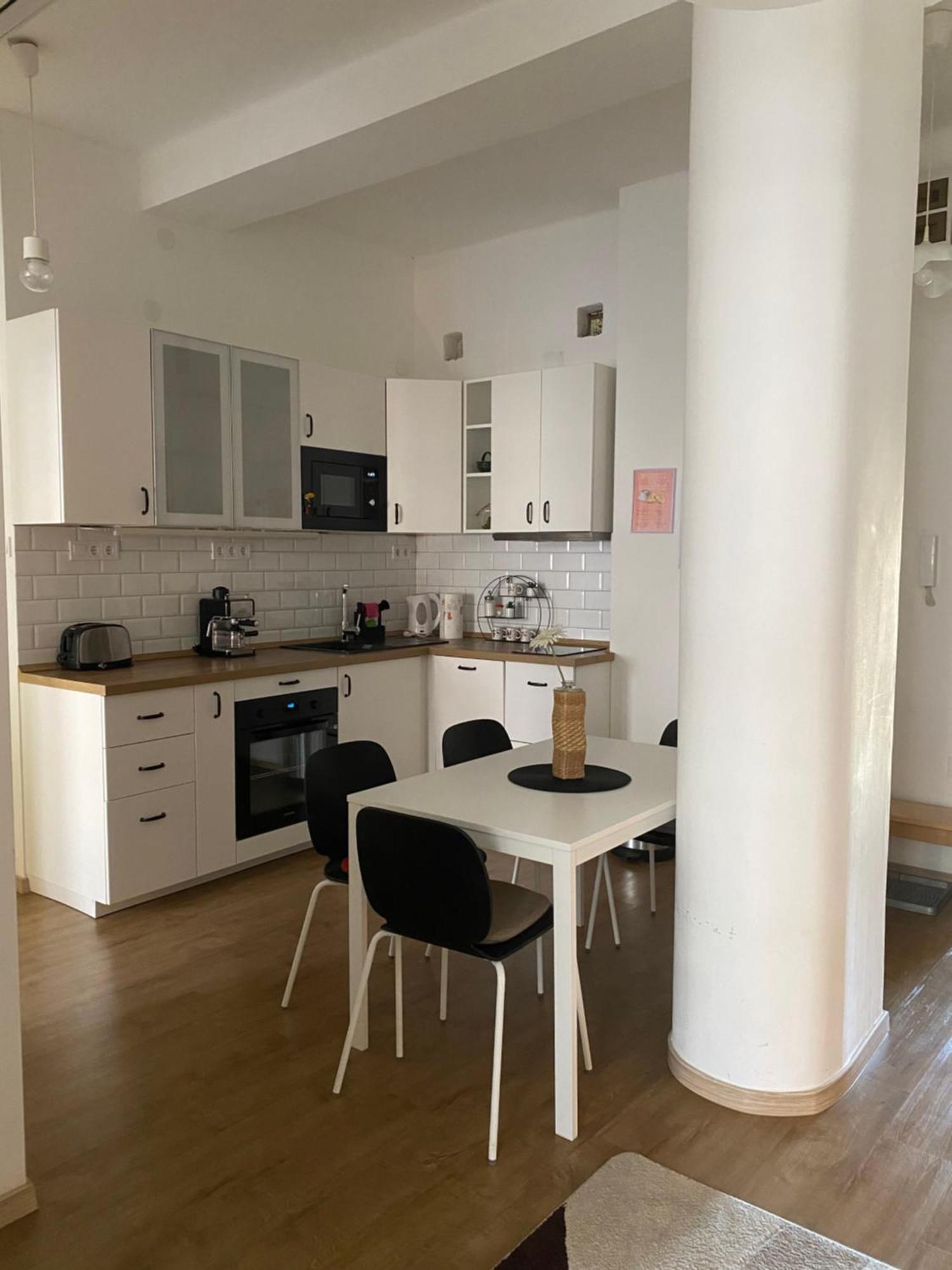 Larix Apartman Budapeszt Zewnętrze zdjęcie