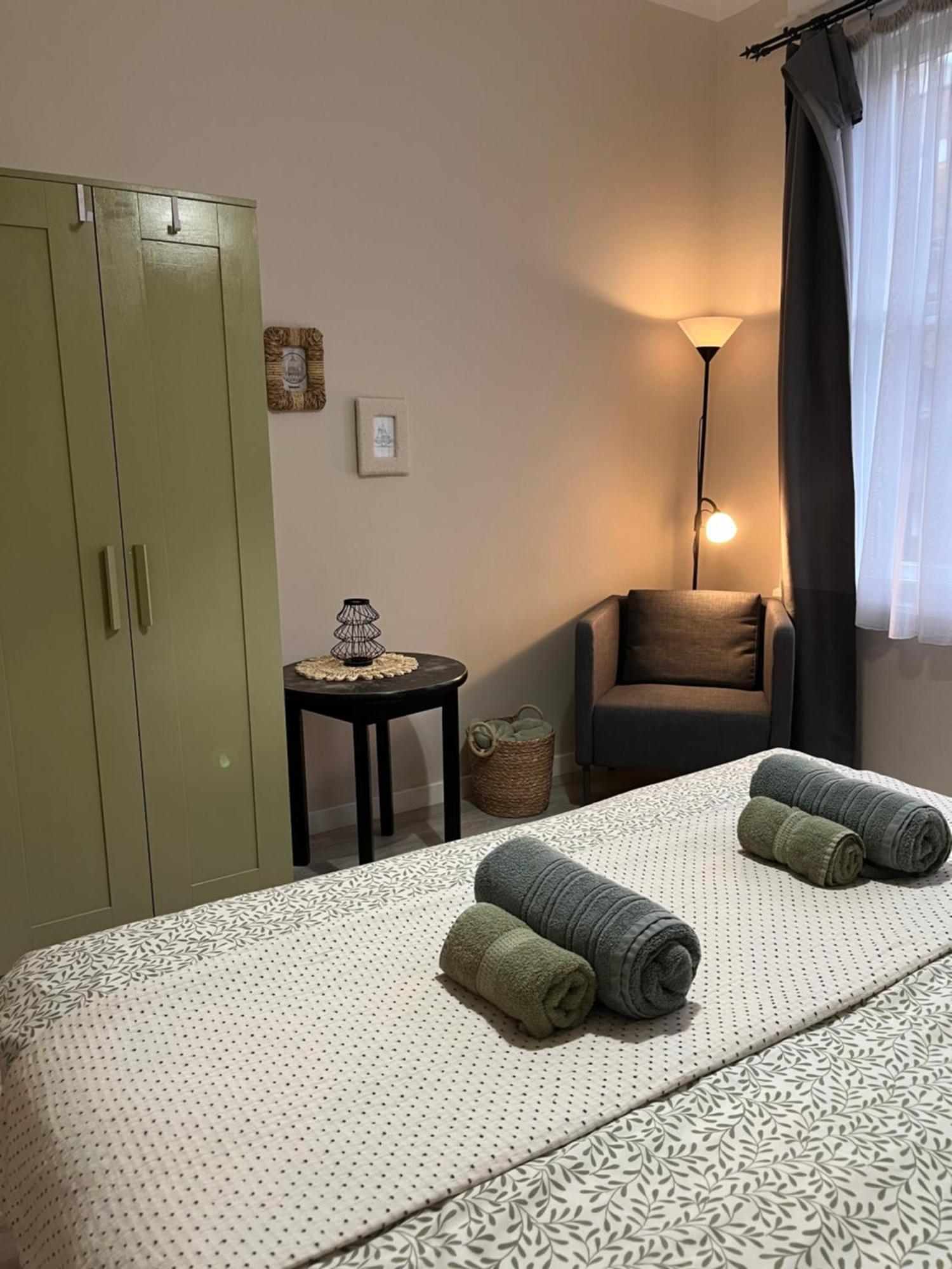 Larix Apartman Budapeszt Zewnętrze zdjęcie